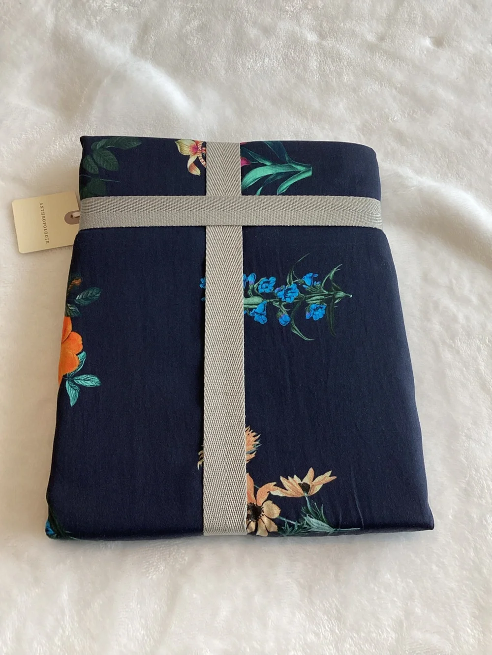 Anthropologie Pillowcases Organic Cotton Percale Queen Standard New Set of 2
